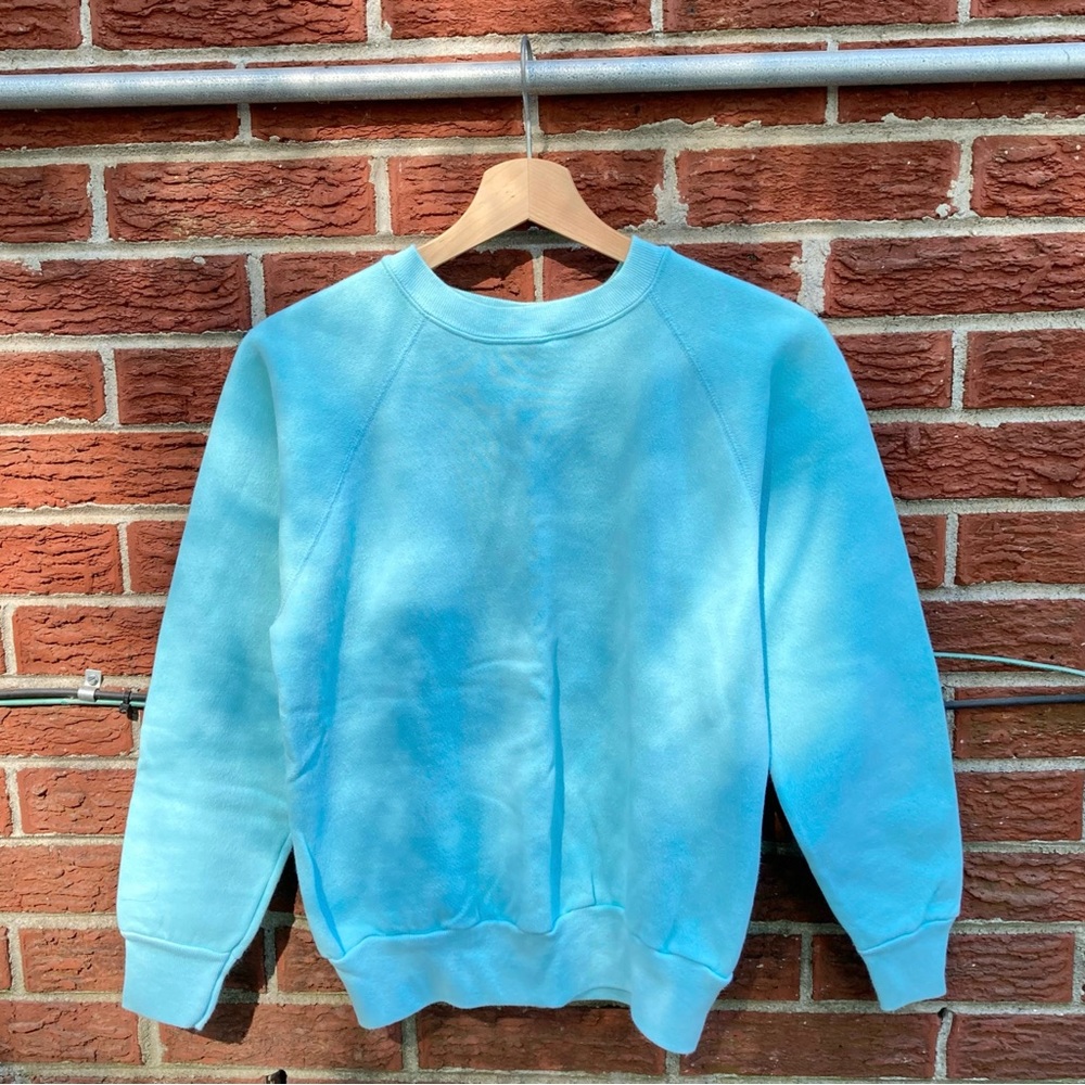 Vintage Light Blue Blank Sweatshirt